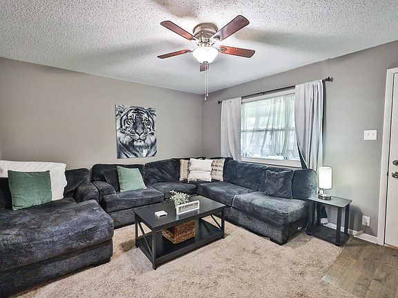 4th image of 1209 Braeburn Dr