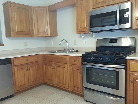 2nd image of 1506 Flagstone Dr