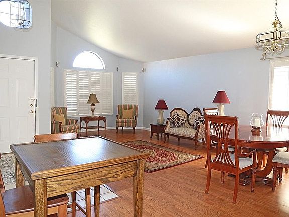 2769 Bay Tree Dr
