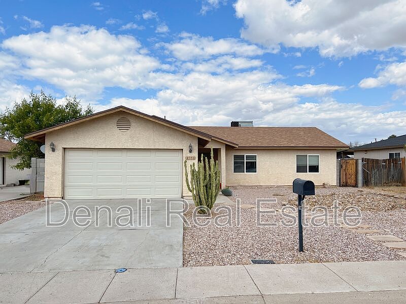 1st image of 2506 E Randall Dr