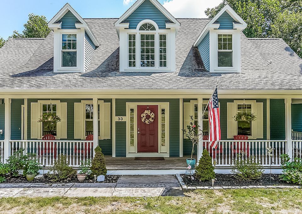 2nd image of 33 Viola Dr