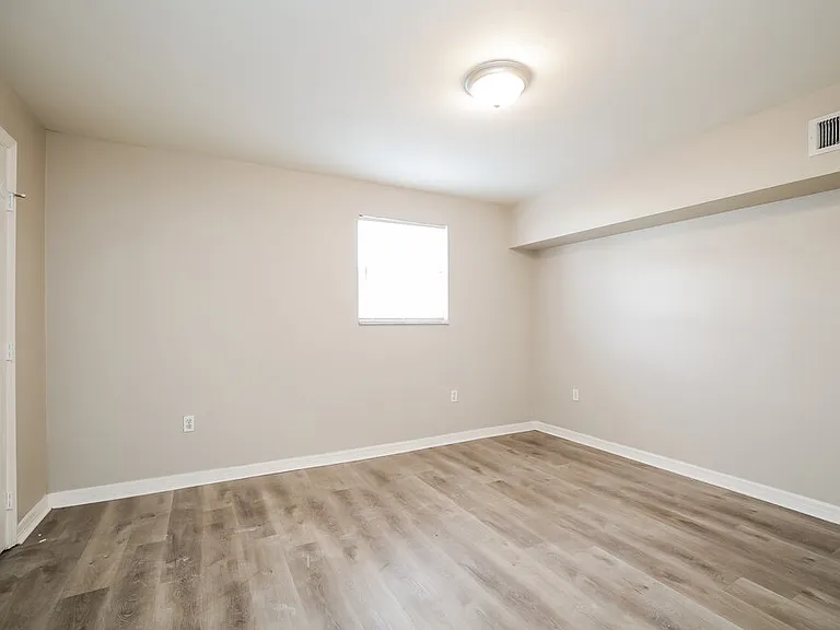 2216 Leda Ave S — Photo 15