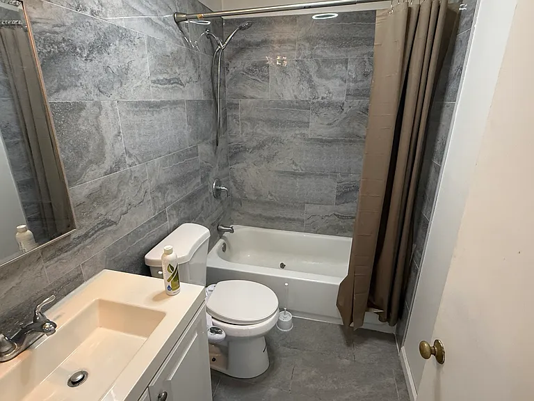 235 Village Green Ln — Photo 30