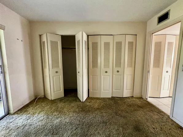 78 Hastings #E, West Palm Beach, FL 33417