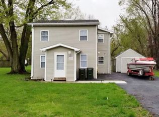 803 Dillon Ave, Sterling, IL 61081