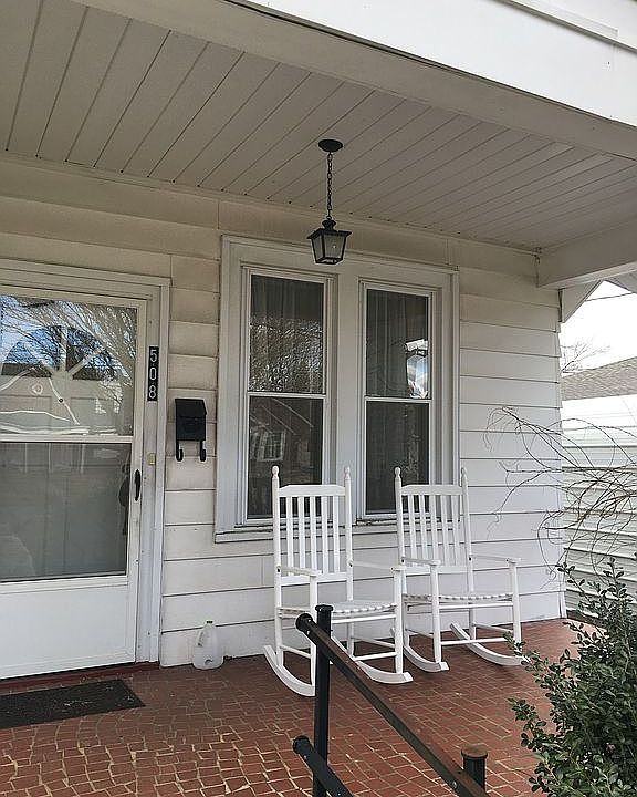 2nd image of 508 Forest St