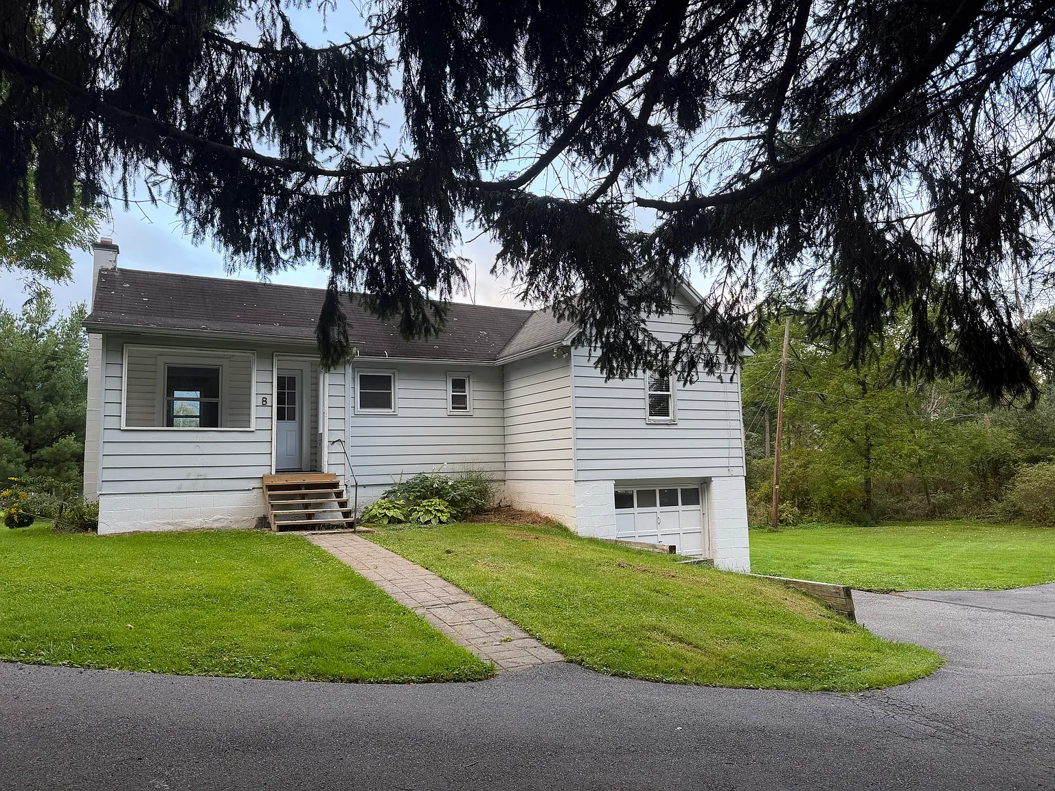 2 bed, 1100 sqft, $1,350 — Photo 1