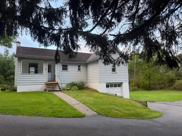 513B Scott Rd, Clarks Summit, PA 18411