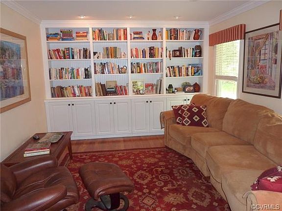 3rd image of 10312 Berkeley Manor Dr