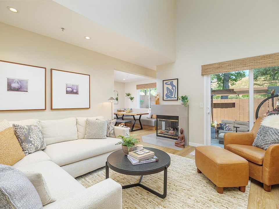 1st image of 9 Cricklewood Drive