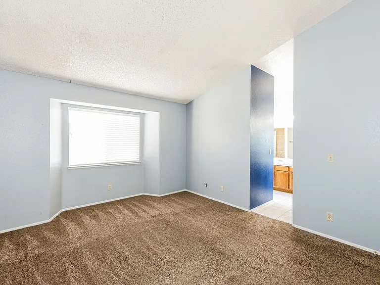 1780 Yellowwood Dr — Photo 10