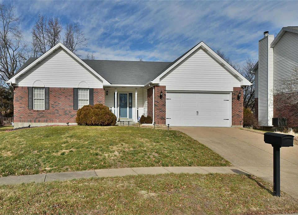 1st image of 4043 Les Cherbourg Ln