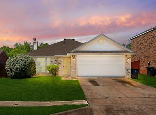 2611 Cypress Point Dr, Dallas, TX 75253