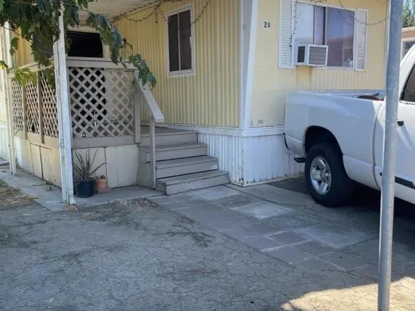 436 N Mercey Springs Rd #128, Los Banos, CA 93635