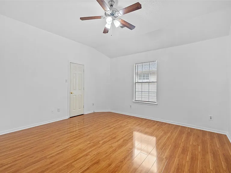 2106 Hawks Rd — Photo 25