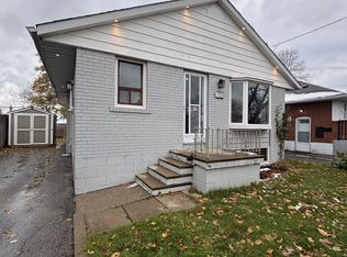 52 Terraview Blvd, Toronto, ON M1R 4L9