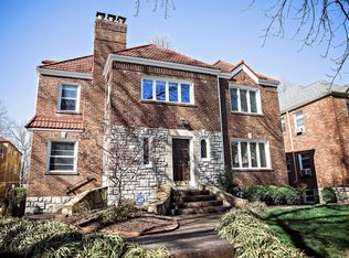 7537 Cromwell Dr, Saint Louis, MO 63105