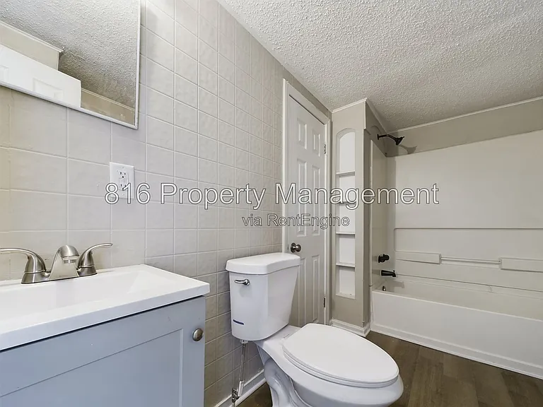 1013 W South Ave #2 — Photo 6