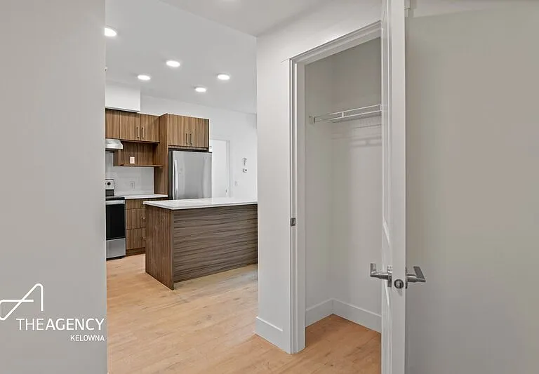 1036 Coronation Ave #307 — Photo 5