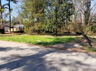 2858 Monterey Dr, Decatur, GA 30032