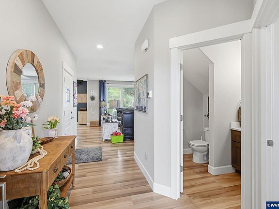 5th image of 808 Northpoint Loop