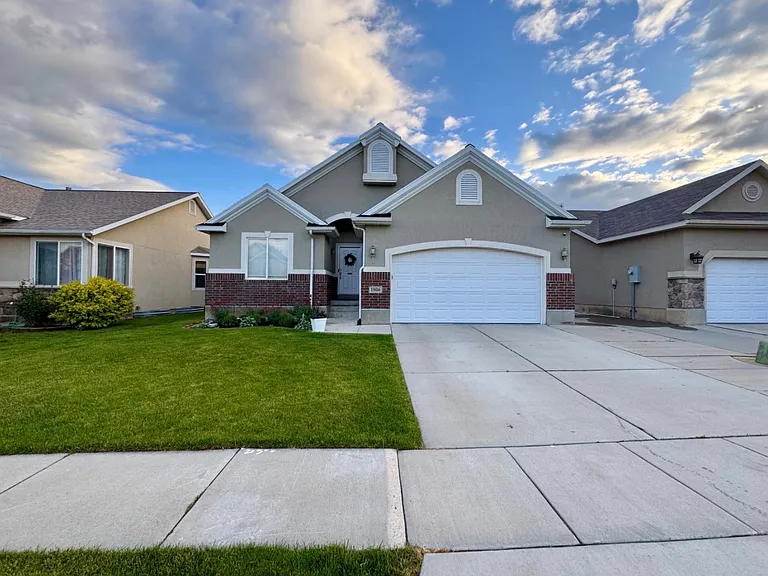 1906 W Pointe Meadow Loop — Photo 5