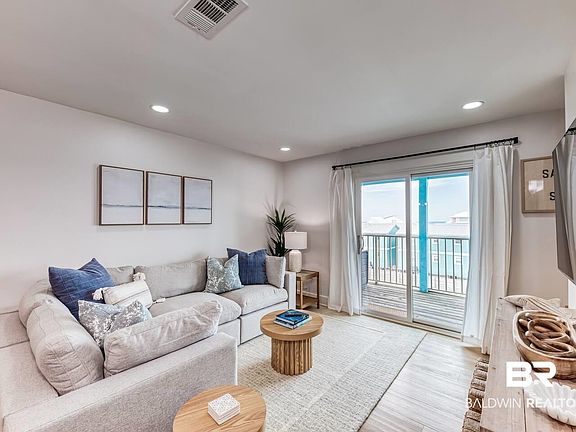 3rd image of 1149 W Beach Blvd #B-3