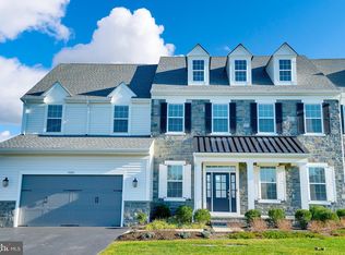 9205 Squires Ln, Lafayette Hill, PA 19444