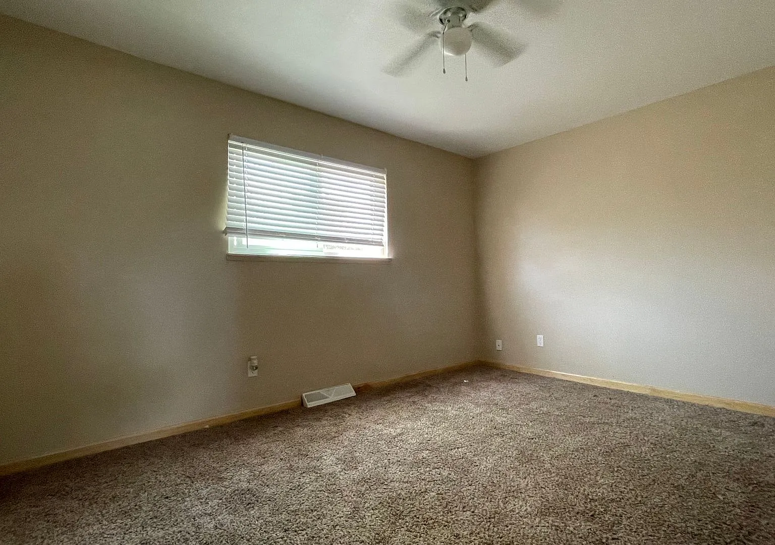 Great House In Fort Collins. Close to CSU — Photo 3