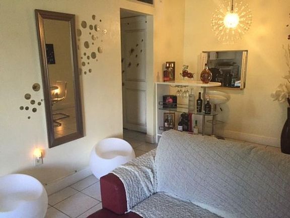 5th image of 129-1715 NE Miami Gardens Dr #129