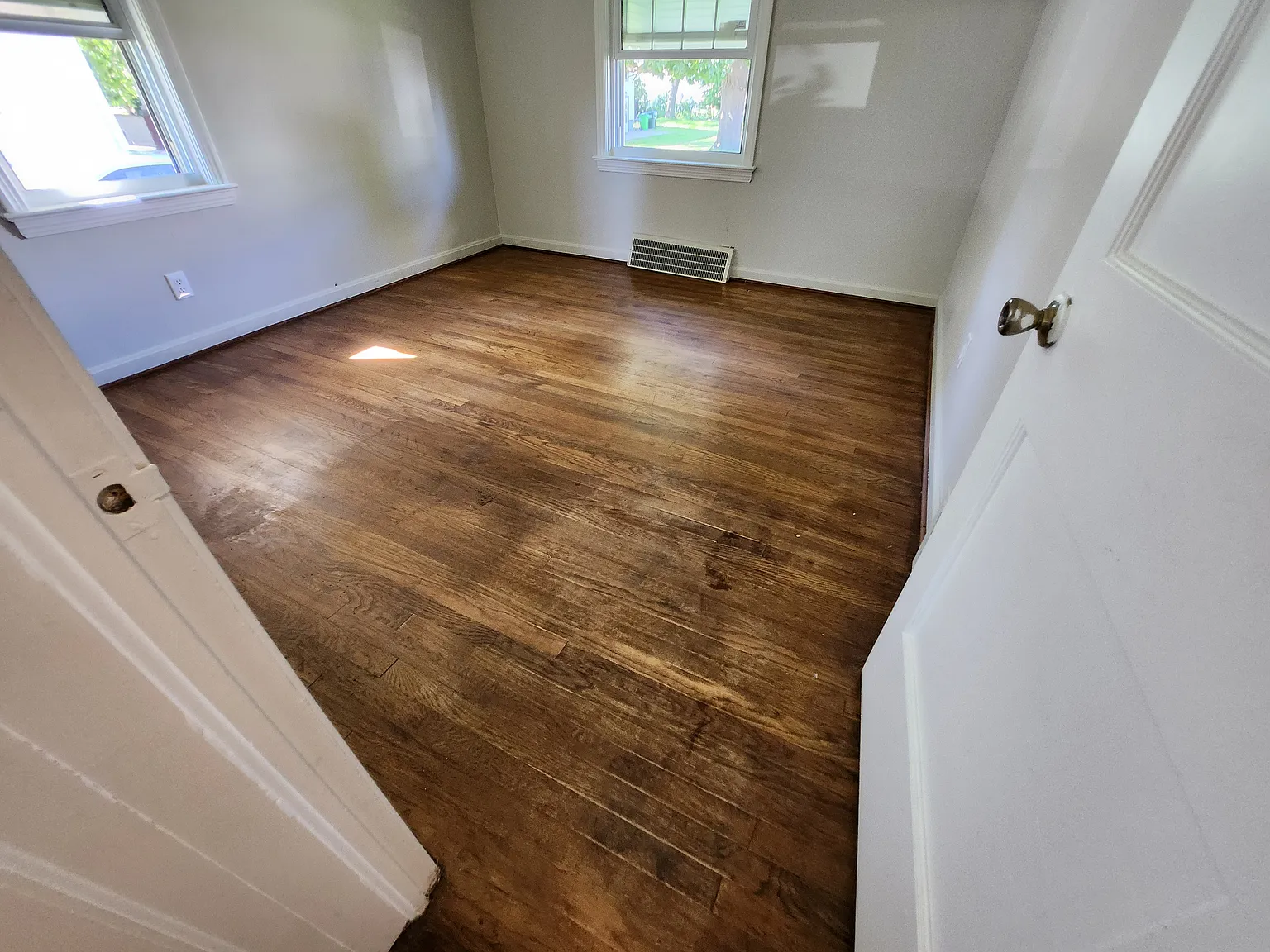 3 bed, 1083 sqft, $1,500 — Photo 2