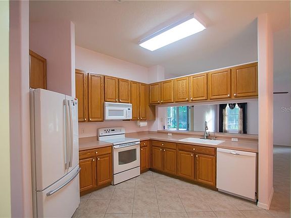 5th image of 25136 Conestoga Dr