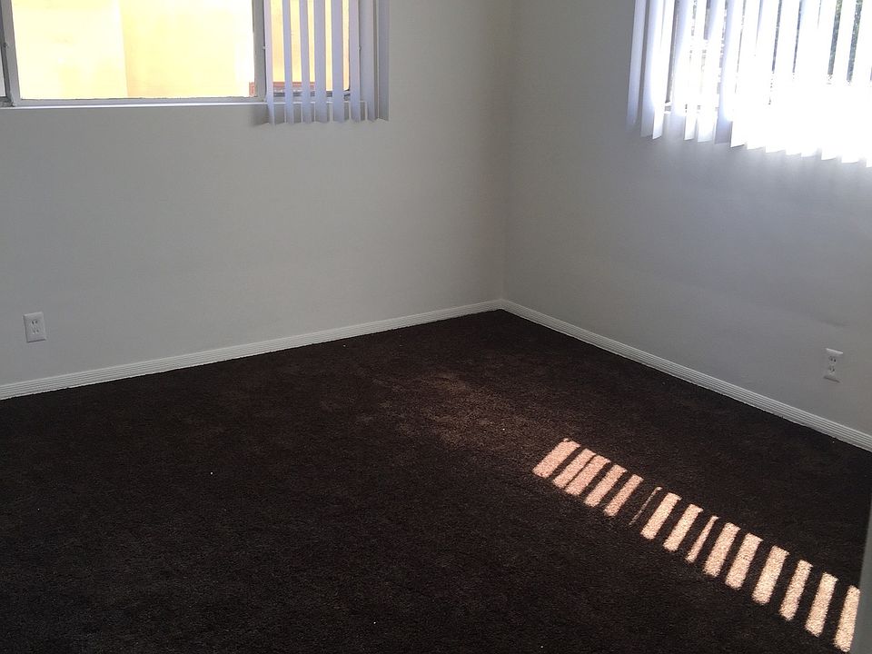 1st image of 401 S Camden Dr APT 8