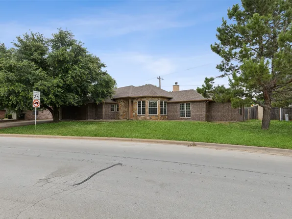 1200 Chaparral Ln, Granbury, TX 76048