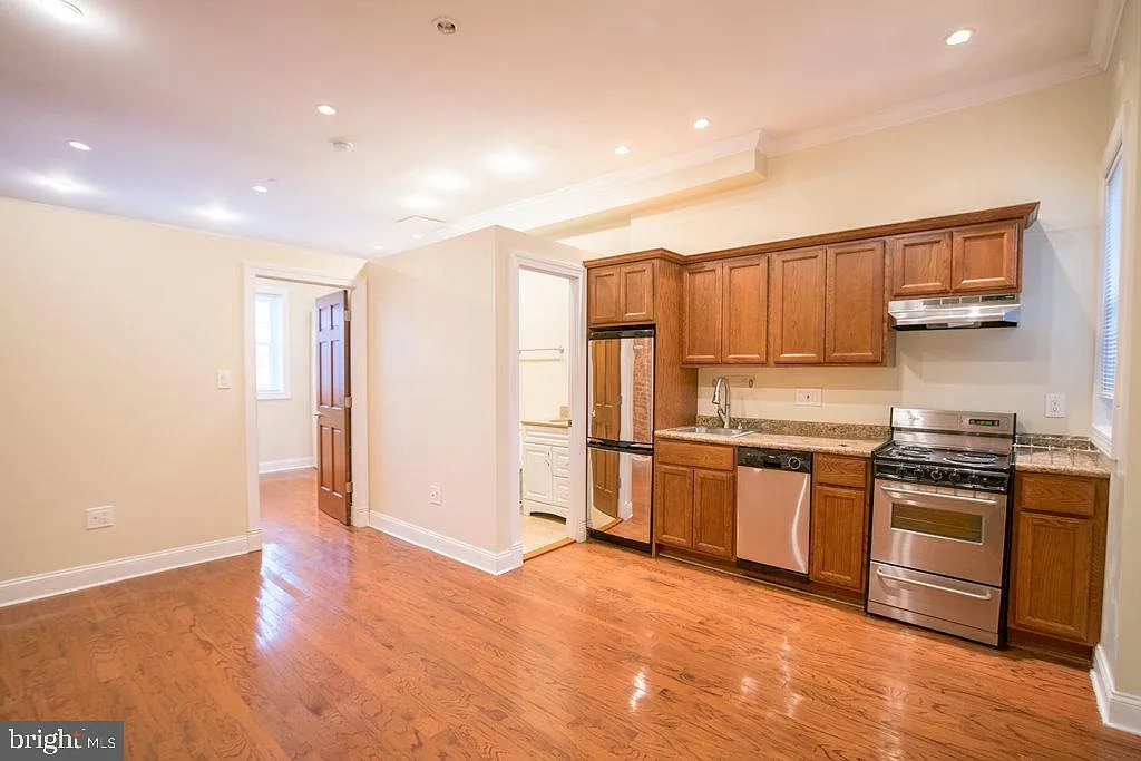 1 bed, 1.0 bath, 500 sqft, $1,095 — Photo 1