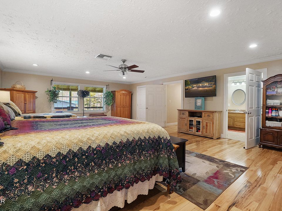 28th image of this home