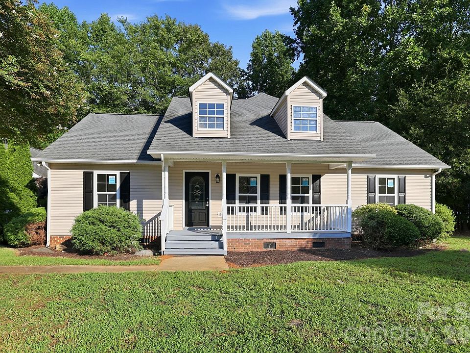 1st image of 910 Little Brook Cir