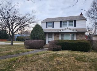 4357 Acacia Dr, South Euclid, OH 44121