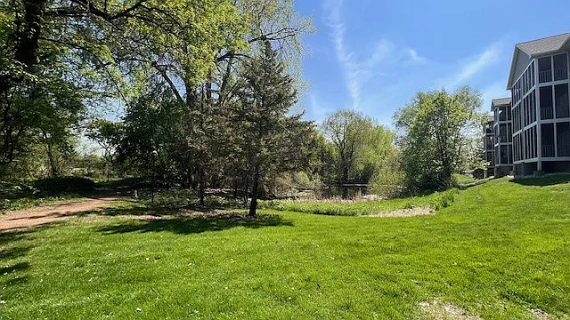 Sun Lake & Sun Lake Woods — Photo 4