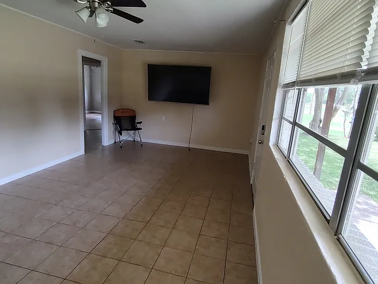 2601 E George Ritchie Rd — Photo 6