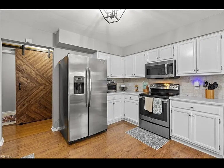 181 Golden Maple Dr — Photo 10