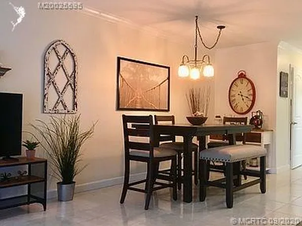 1895 NE Media Ave, Jensen Beach, FL 34957