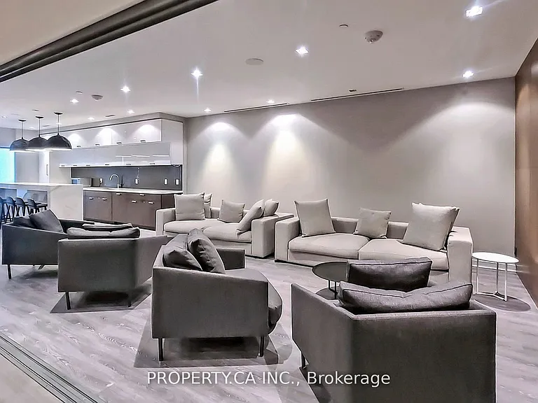 8 Mercer St #710 — Photo 16