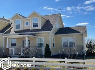 2134 Amber Ln, Fairfield, IA