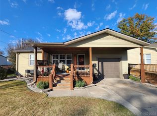 112 13th Ave NW, Miami, OK 74354
