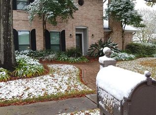 15027 Seahorse Dr, Houston, TX 77062