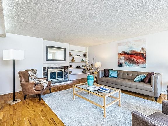 3rd image of 1820 161st Ave NE