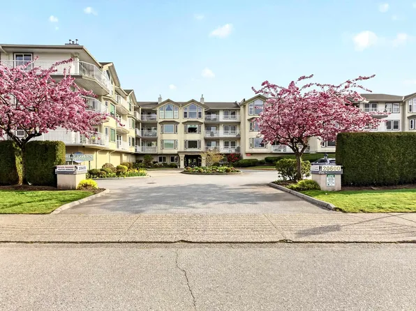 20600 53a Ave #212, Langley, BC V3A 8C2