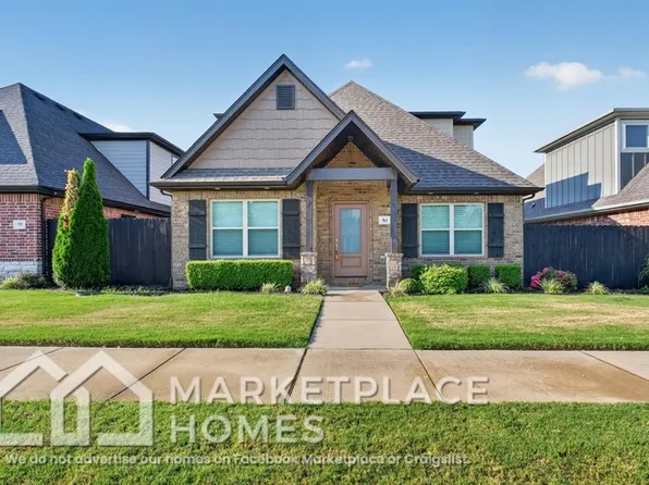 763 N Malbec Rd, Fayetteville, AR 72704