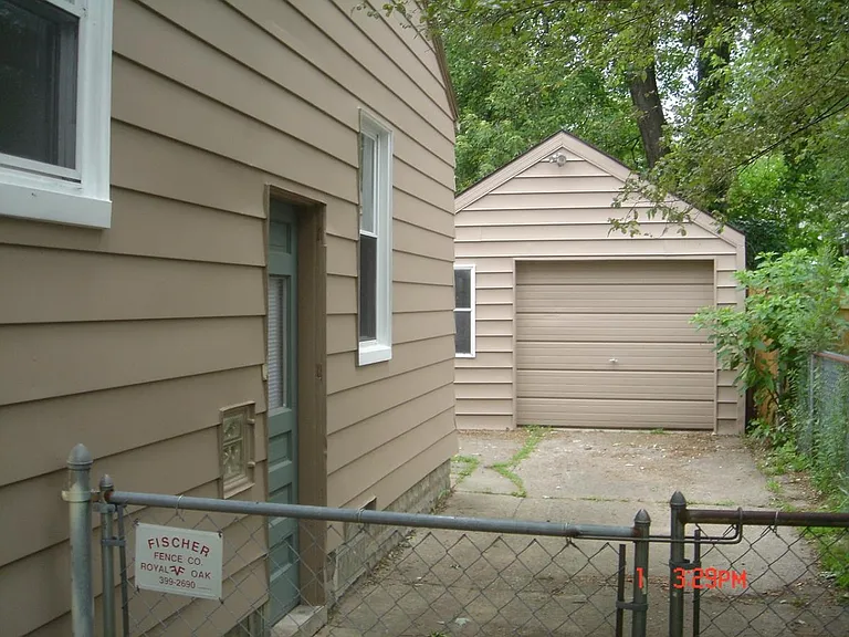 1521 N Vermont Ave — Photo 11